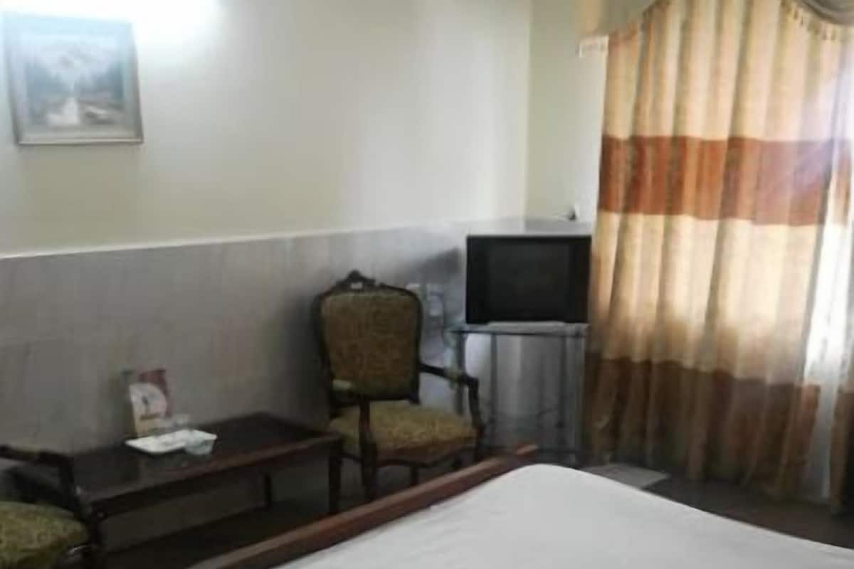 Chambre Double Standard | 1 chambre, fer et planche Ă repasser, Wi-Fi gratuit, draps fournis