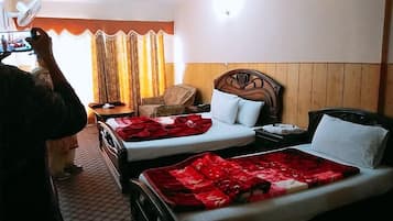 Standard Triple Room | Iron/ironing board, free WiFi, bed sheets