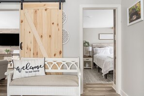 1 habitación, escritorio, wifi y ropa de cama
