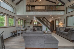 Télévision, cheminée