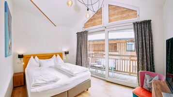 Family Apartment | Egyptian cotton sheets, premium bedding, Select Comfort beds