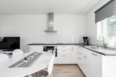 Modern Great Stay Guest House - Studio (two beds)