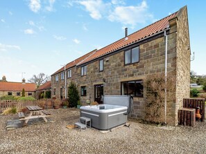 Terrace/patio - Stable Cottage - UK42936 (Rosedale East, near Pickering)