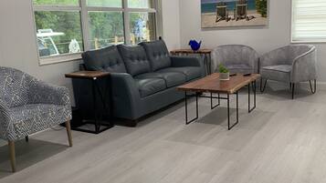 Smart TV, chimenea y estéreo