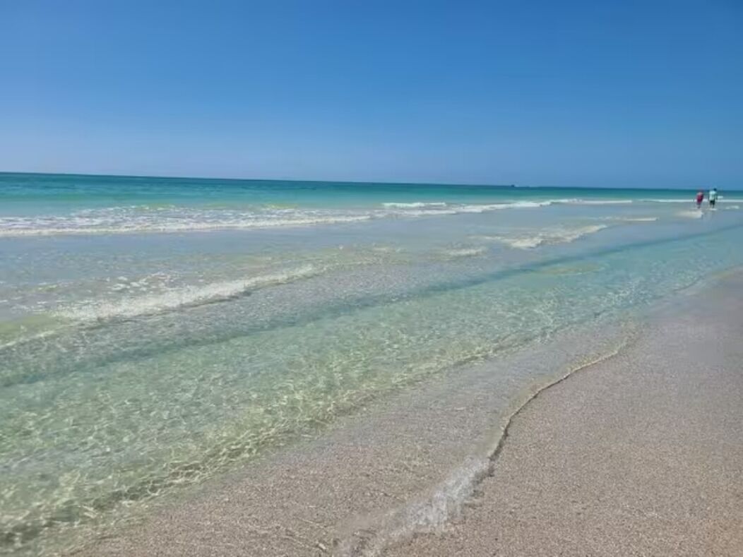 Sun loungers, beach towels