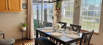 Butterfly Cove/5 minutes to Beaches and Redwoods