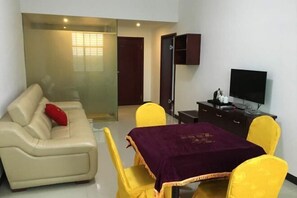 Room - Towo Holiday Hotel (Miluo Dajing Lake) (Miluo)