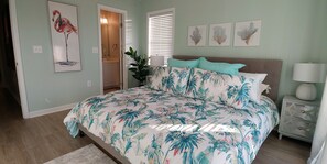 4 camere, una scrivania, ferro/asse da stiro, culla da viaggio