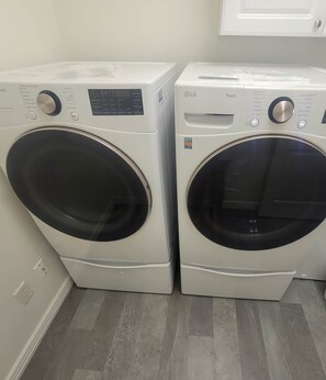 Interior - Little Slice of Paradise (Mesquite)