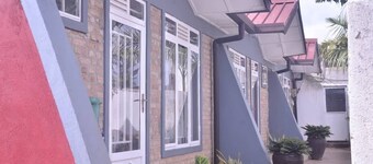 Tommy's Budget Rooms