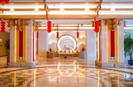Interior. Yihai Alliance Hotel