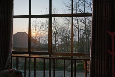 Wind's Whisper Inn Yuanyang