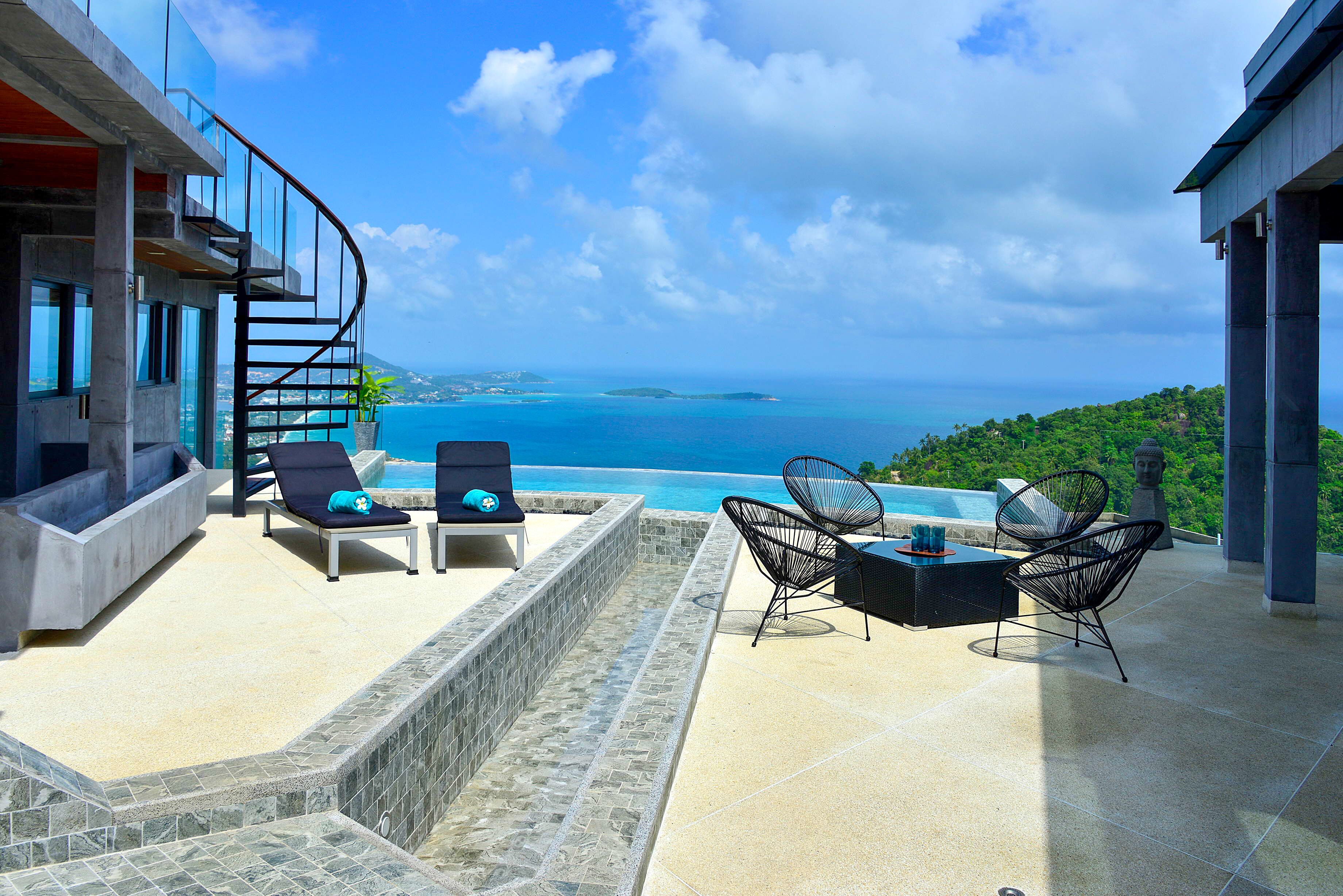 Outdoor pool, pool loungers