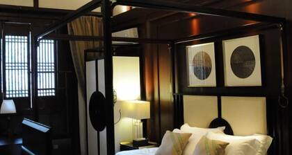 Xinglong Street Courtyard Hostel