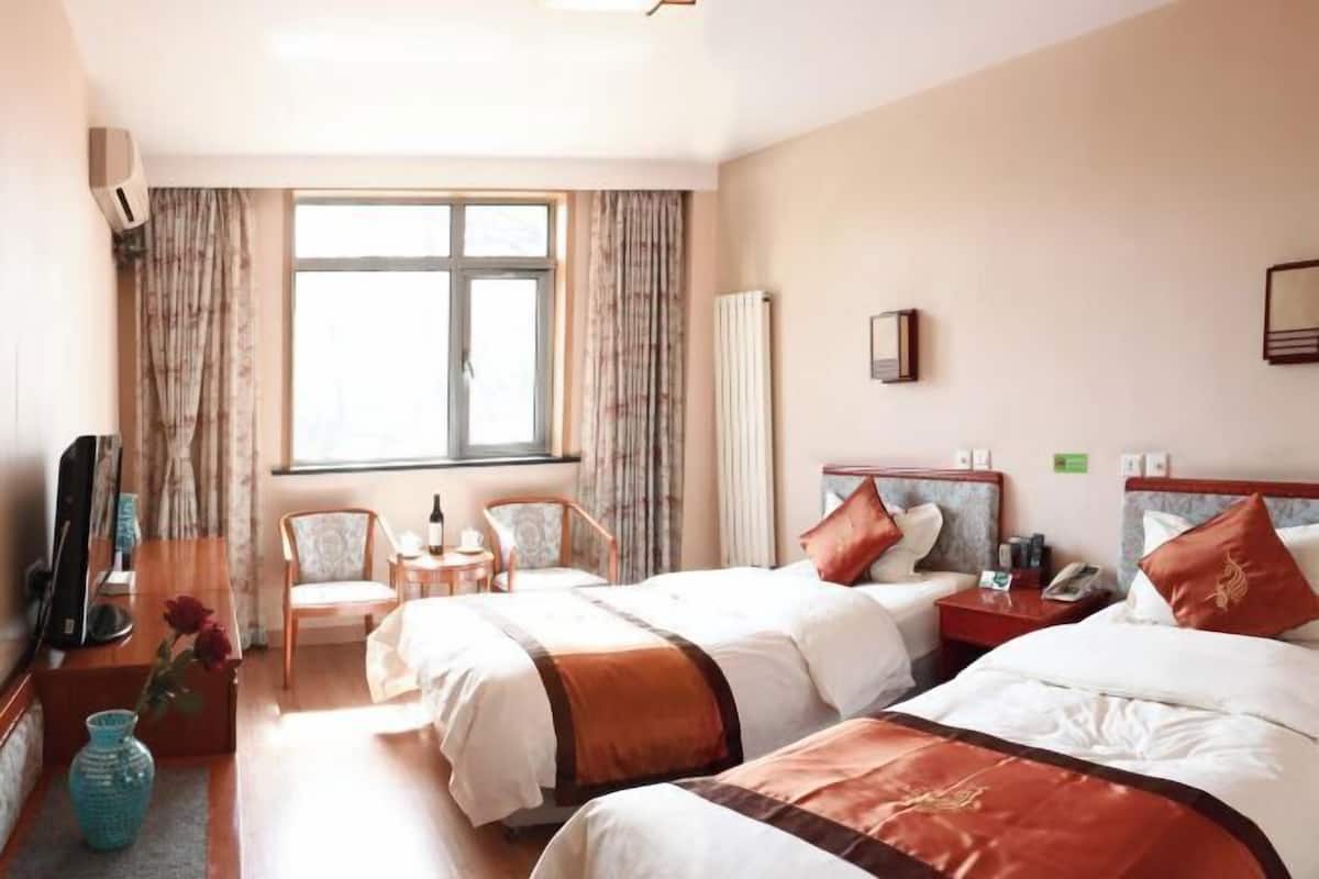 Schreibtisch, Babybetten