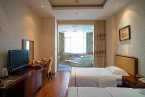 Desk, cots/infant beds - Beijing Jinyu Fengshan Hotspring Resort (Beijing)