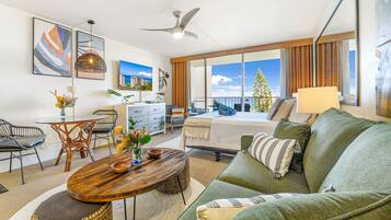 1 slaapkamer, een strijkplank/strijkijzer, gratis wifi, beddengoed