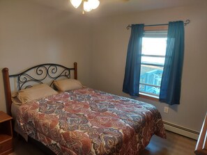 2 bedrooms, iron/ironing board, travel crib, free WiFi