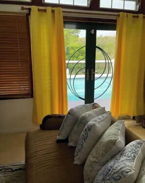 4 Schlafzimmer, Bügeleisen/Bügelbrett, kostenloses WLAN, Bettwäsche