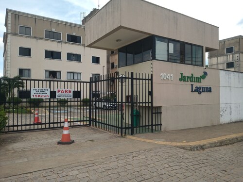 Apartment located in the Planalto neighborhood close to everything. 10 minutes ago BR 101