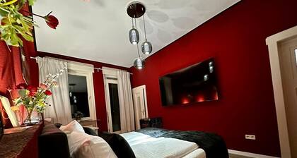 Elements Red / Neue Renoviertes Zimmer