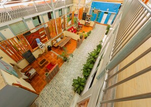 50-inch Smart TV with cable channels, TV - Libelula Hotel (Tambopata)