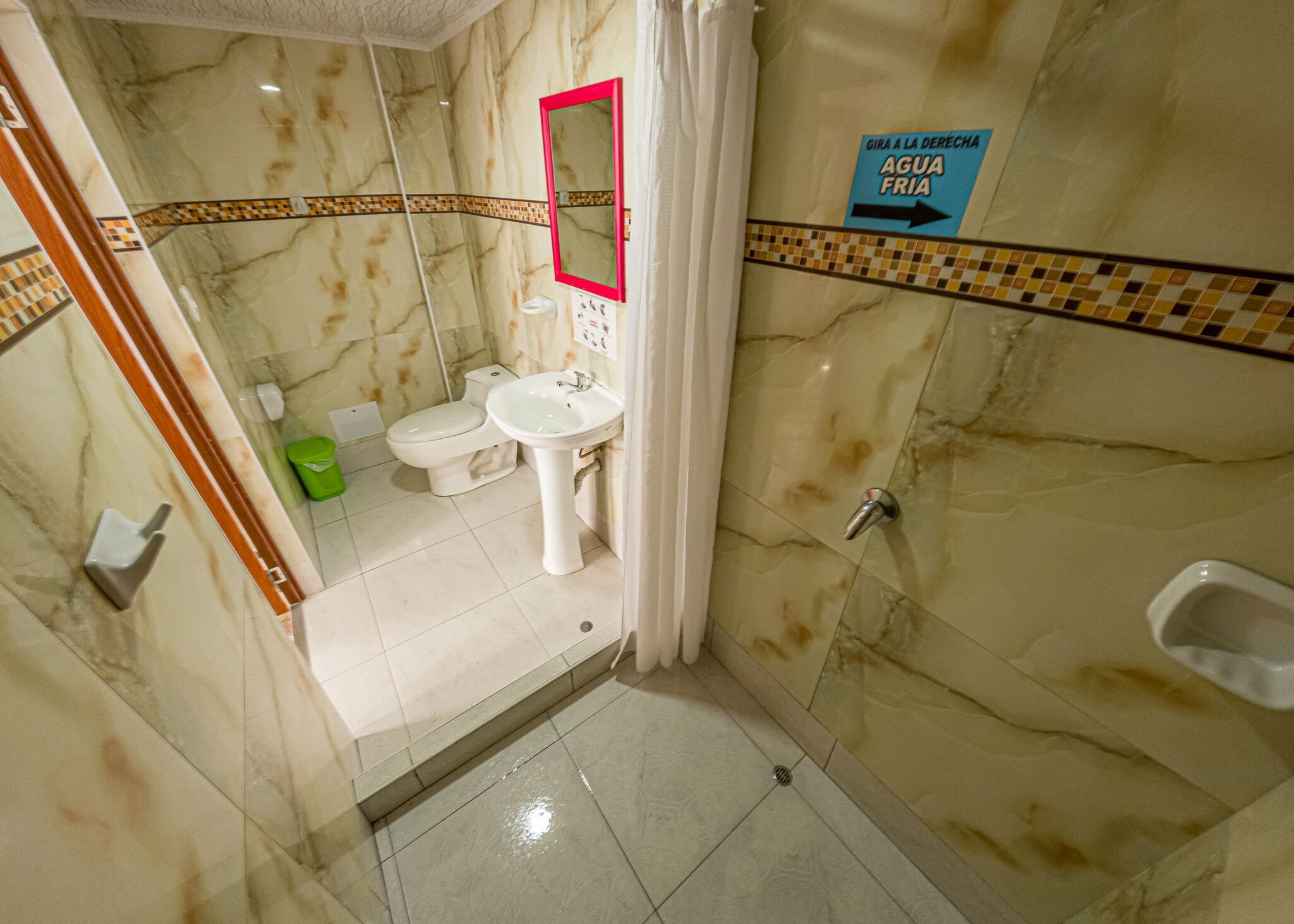 Triple Room | Bathroom | Shower, free toiletries, towels