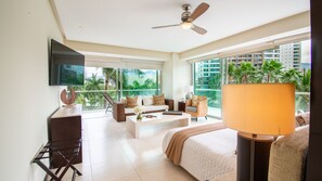 4 bedrooms, free WiFi, bed sheets, wheelchair access