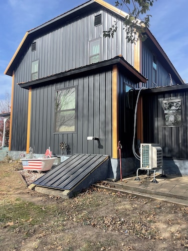 Lake House at Melvern