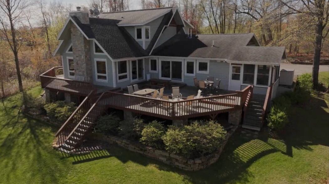 Stunning North Long Lake Home overlooking the lake with 4 bedrooms / 4 baths