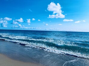 Sun loungers, beach towels