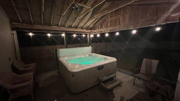 Bain à remous intérieur