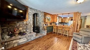 Smart TV, fireplace, stereo, printers