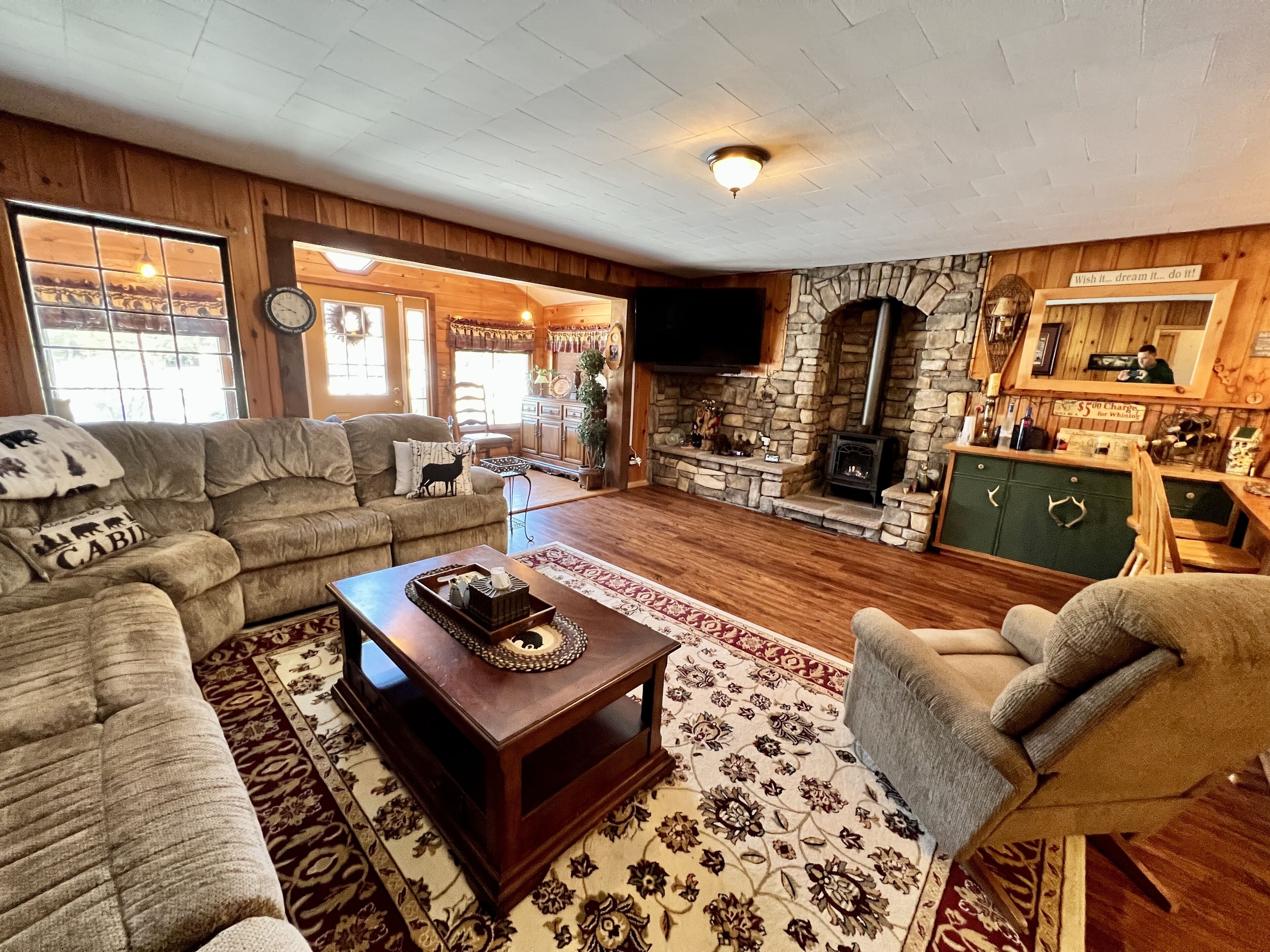 Smart TV, fireplace, stereo, printers