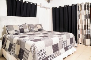 3 bedrooms, iron/ironing board, free WiFi, bed sheets