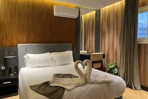 Literie hypoallergénique, minibar, chambres insonorisées, Wi-Fi gratuit