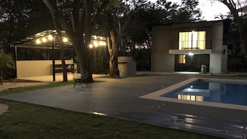 Alberca al aire libre