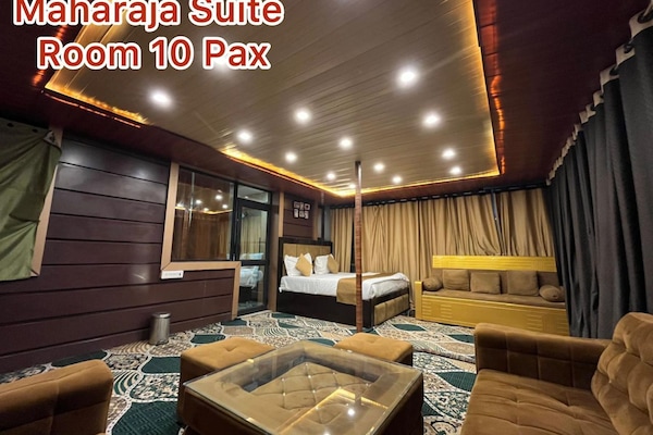 Family Suite, Multiple Beds | Premium bedding, in-room safe, individually furnished