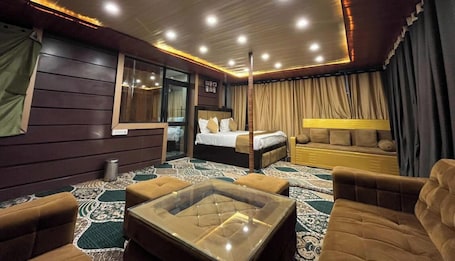 Maharaja Suite 10 Pax. Tulsi Garden - Near Prem Mandir Vrindavan