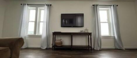 تلفزيون ذكي، مشغل دي في دي، كُتُب