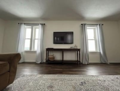 Charming Century House - Next Door to Ashland University 