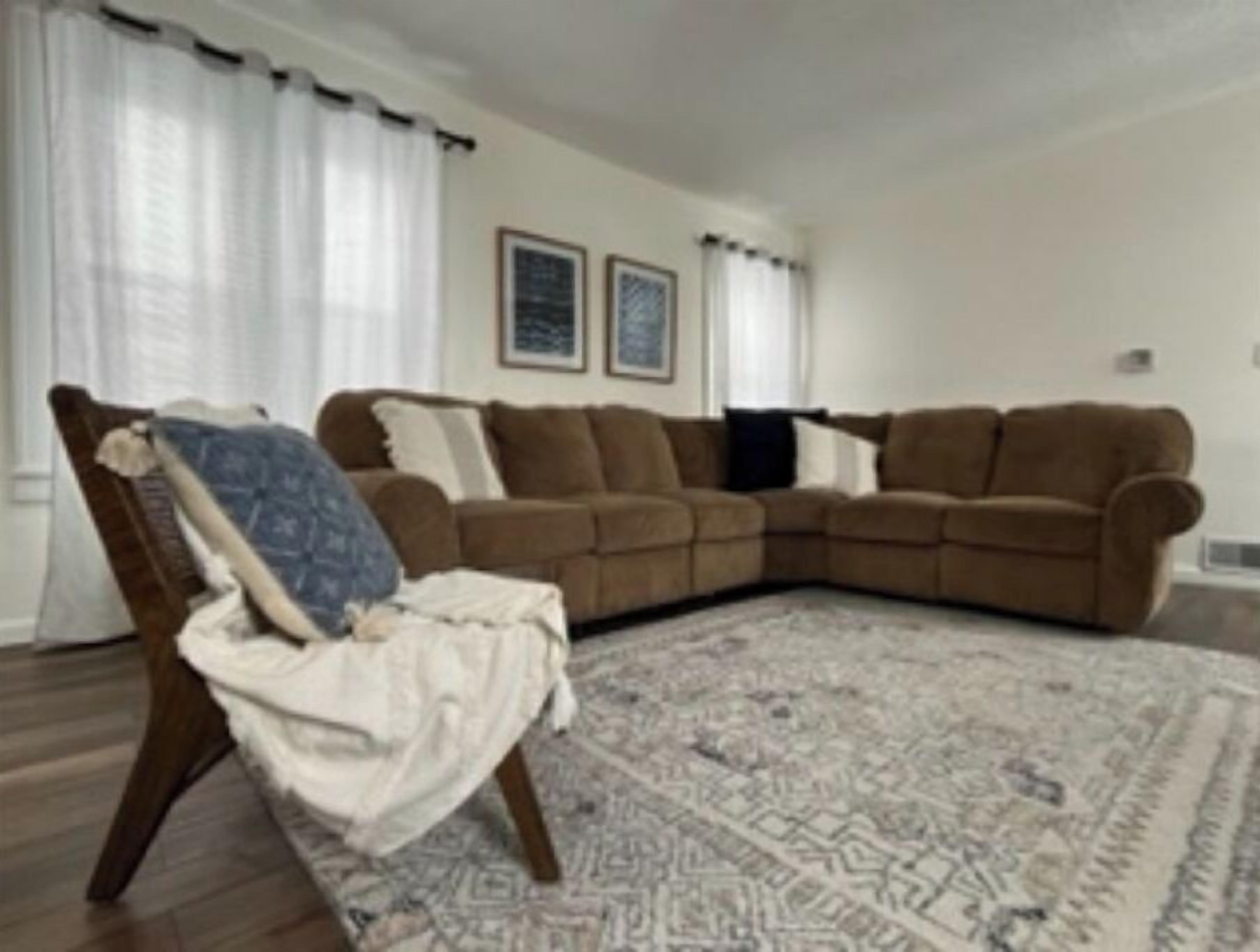 智能電視、DVD 播放機、書籍