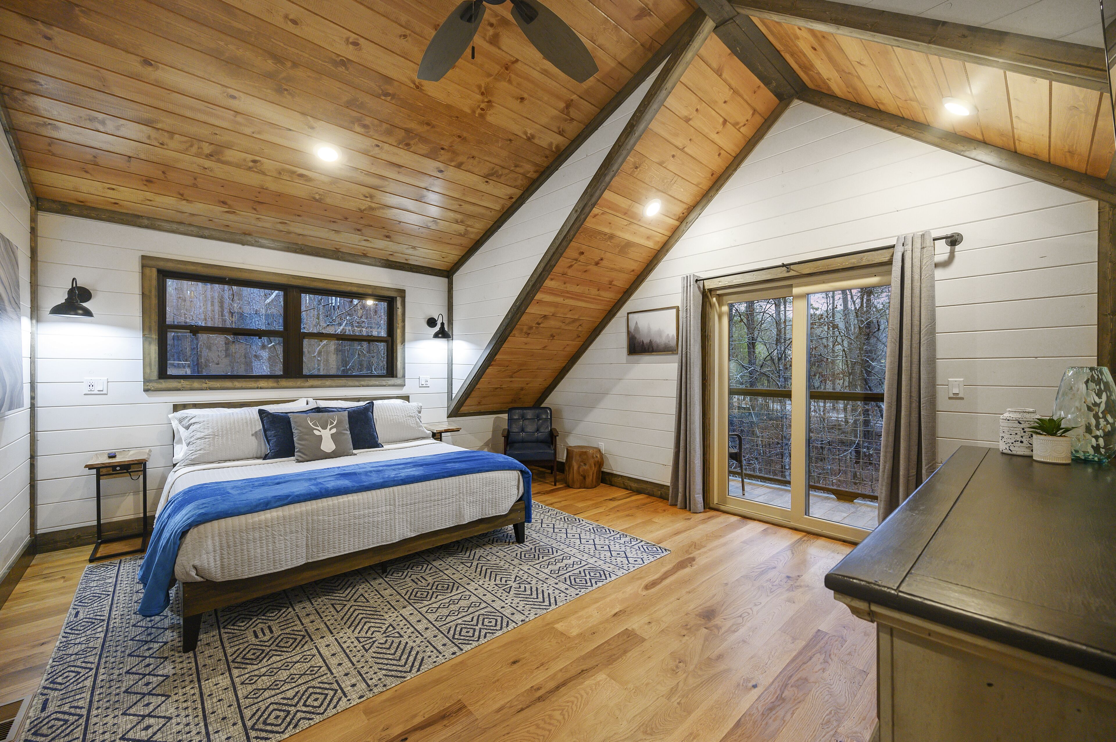 2 chambres, bureau, fer et planche à repasser, Wi-Fi gratuit