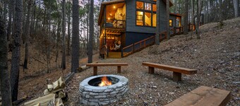 Secluded 2 Acres • 2 King Suites • Hot Tub • Sleeps 4–8