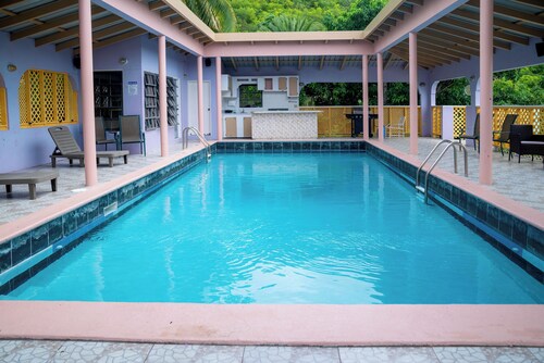 EGO GUESTHOUSE #3