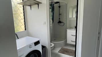 Shower, towels, soap, shampoo
