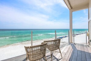 Property grounds - Luxury | Beachfront | Golf Cart | Bikes | Beach Views | Toro Azul (Santa Rosa Beach)