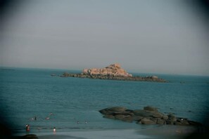 ชายหาด