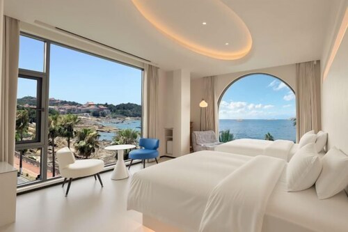 Meizhou Island Yuehai Building Seaview Homestay (Lianchi'ao Beach Branch)