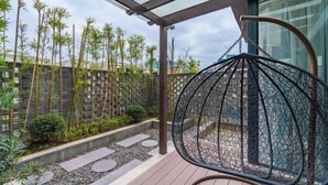 Ảnh chưa phân loại, 2 trong số 92 ảnh, nút